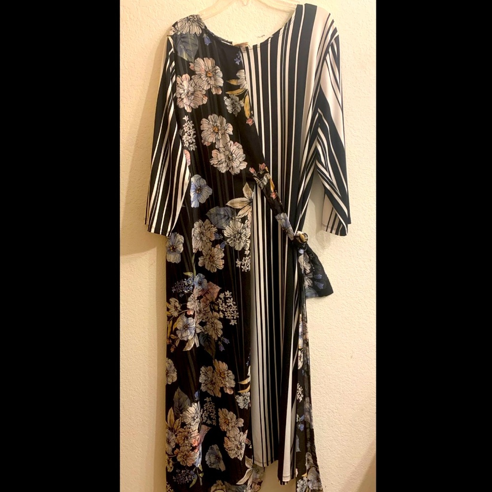 Zadie B’s Wrap Dress 🖤